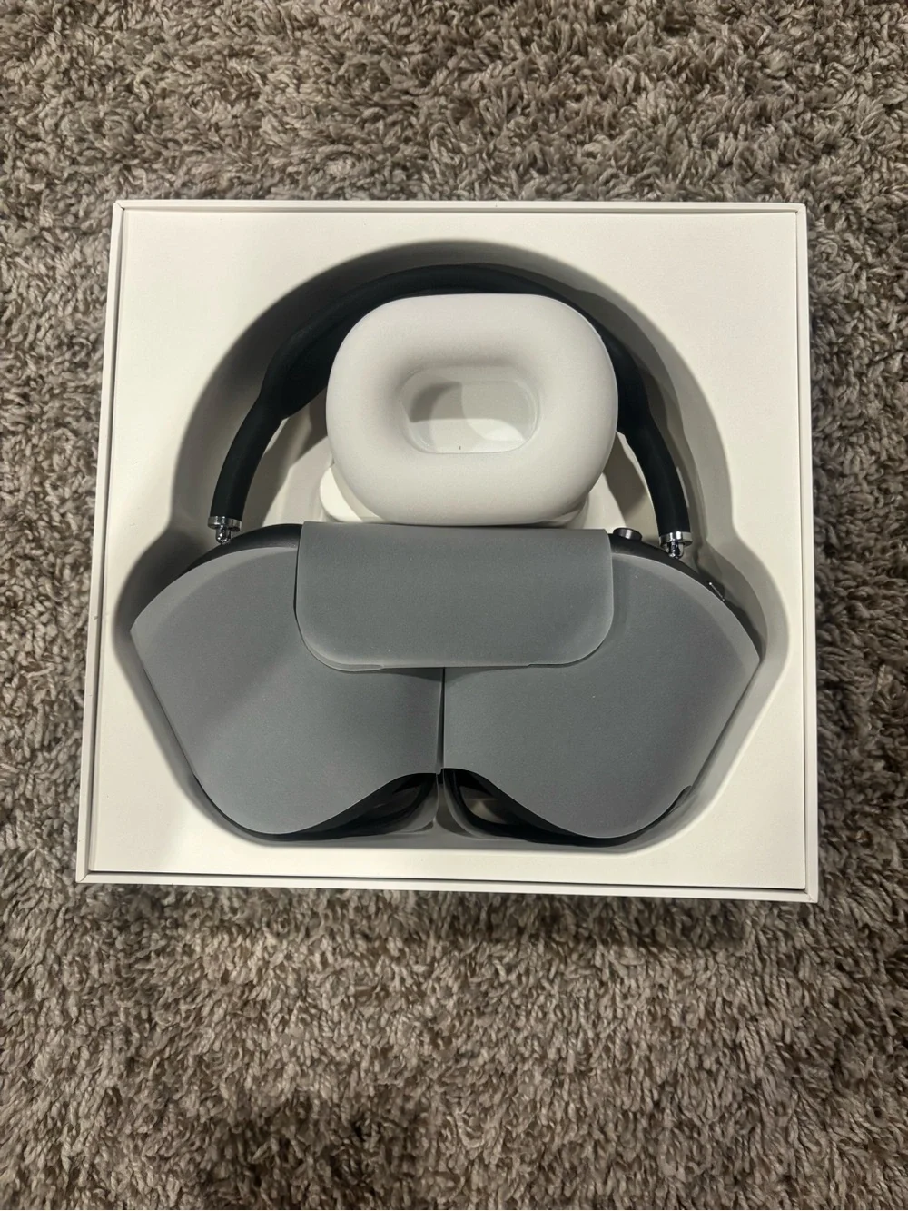 Apple AirPods Max Space Gray Over-Ear Headphones